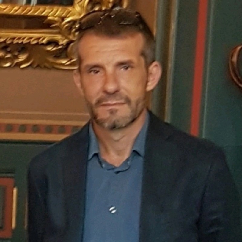 Sam mascotte hero sauveteur secouriste